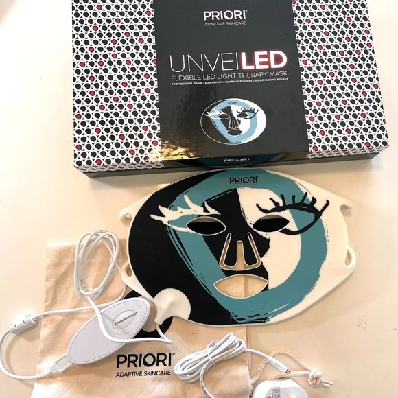 Priori UNVEILED Flexible LED Light Therapy Mask - Like New - Picture 7 of 9